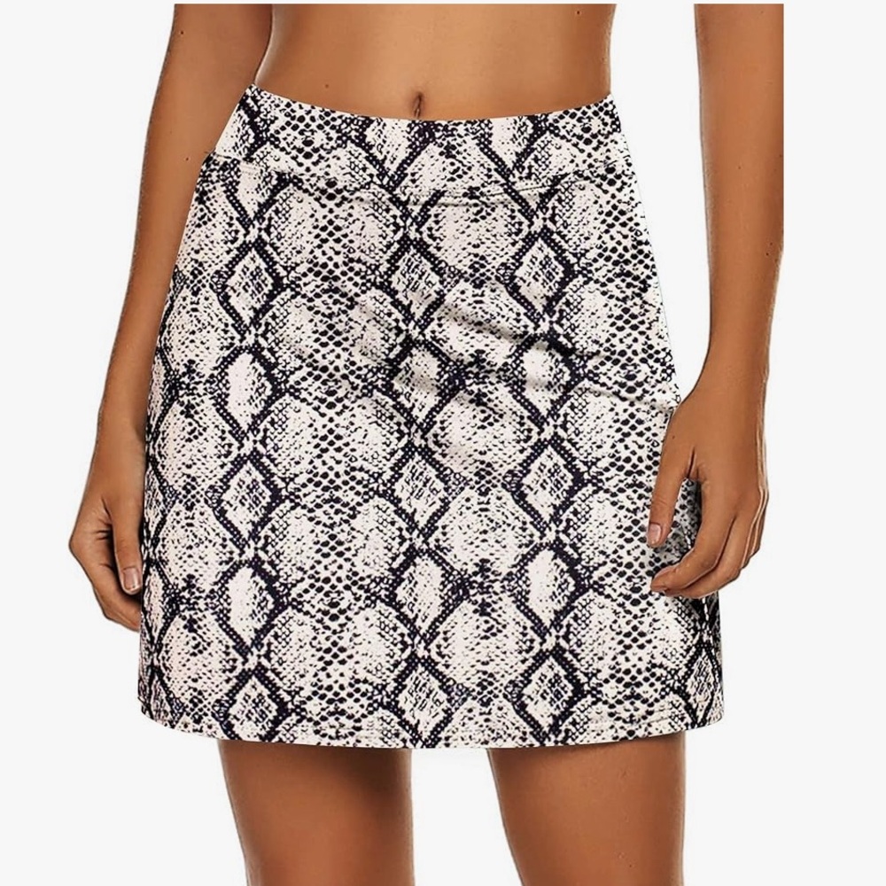 Equave Snake Print Mini Skirt - Black and White